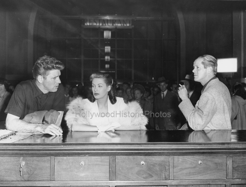 Burt Lancaster, Yvonne DeCarlo, Dan Duryea Criss Cross 1949 wm.jpg